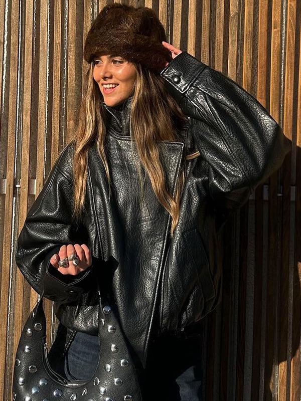 Chaqueta streetwear de moda en piel sintética: casual y versátil