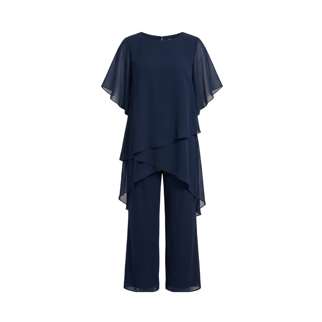 Conjunto compuesto por un precioso top asimétrico y unos pantalones de pierna ancha