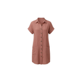 Camisa casual de mujer con mangas cortas, botones y bolsillo.