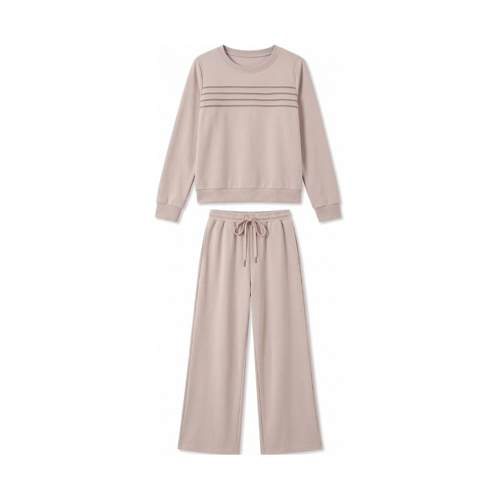 Conjunto de mujer con pantalón de cuello redondo y cintura con cordón ajustable.
