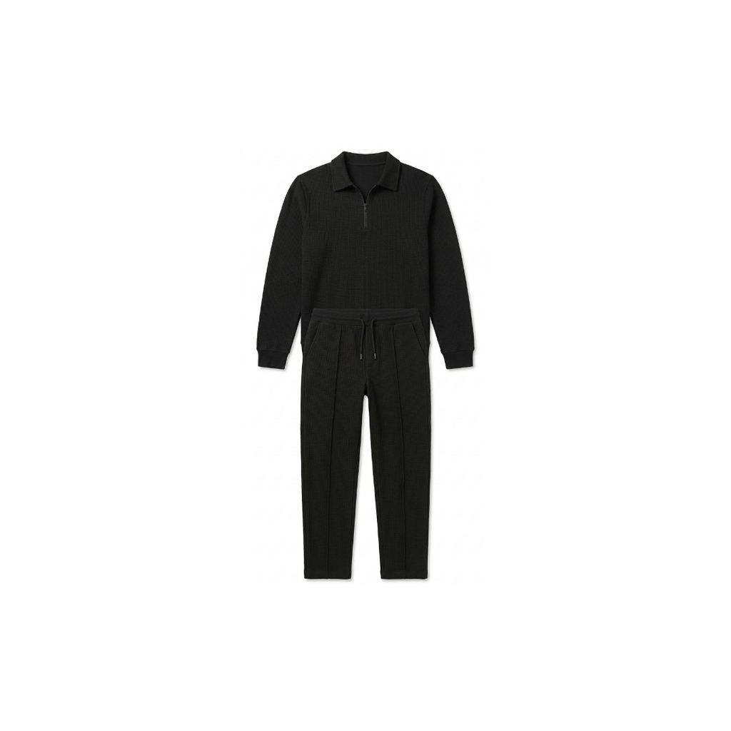 Conjunto para hombre compuesto por una sudadera de punto gofrado y pantalones de pierna recta.