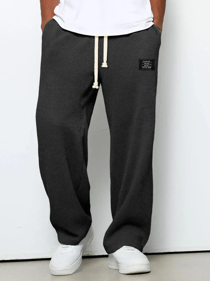 Pantalones noruegos cómodos