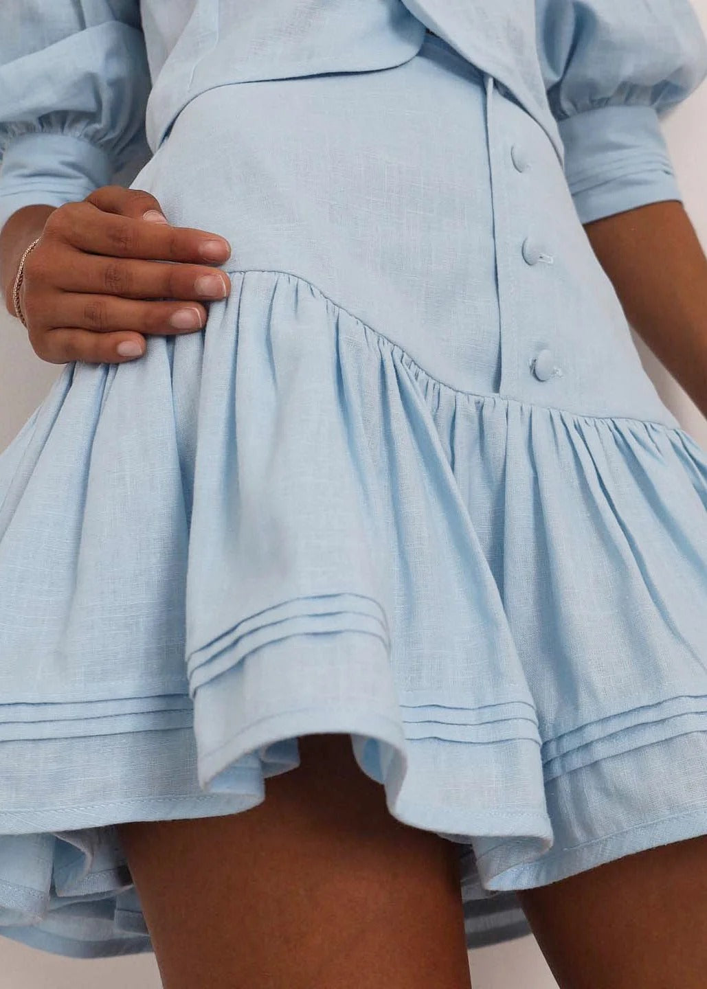 MICA - Conjunto de falda para un look perfeto para esta temporada.