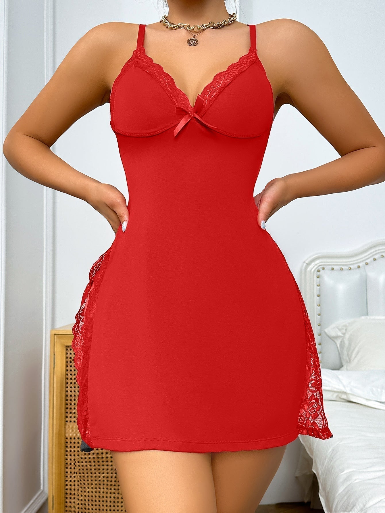 Vestido sexy con lazo y abertura, ribete de encaje