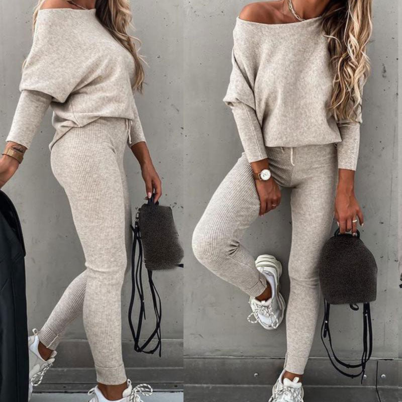 Conjunto de camiseta sin mangas de manga larga y pantalón con cintura elástica y cordón ajustable.