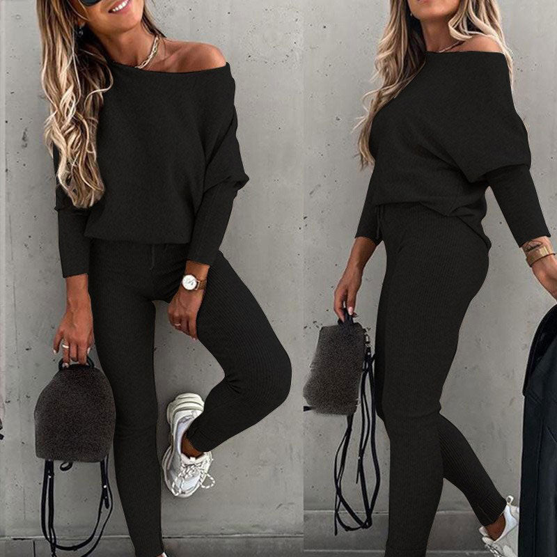 Conjunto de camiseta sin mangas de manga larga y pantalón con cintura elástica y cordón ajustable.